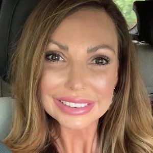 Meet your Posher, Sandy